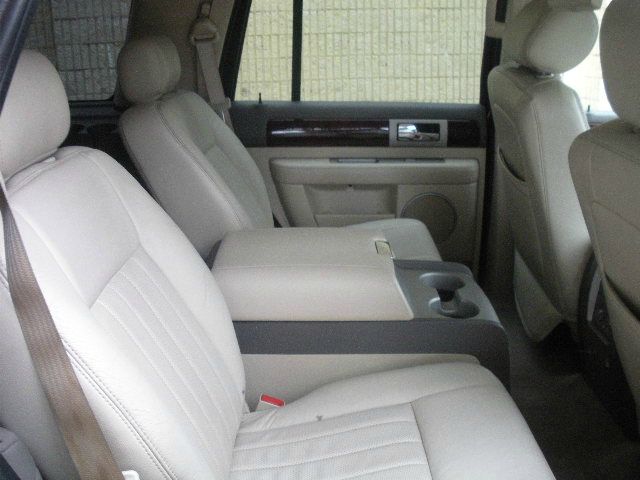 2004 Lincoln Navigator Sport W/navigation