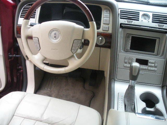 2004 Lincoln Navigator Sport W/navigation