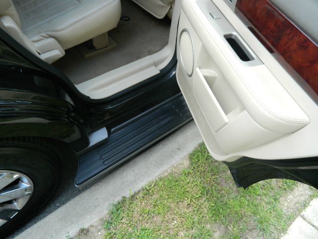 2004 Lincoln Navigator Wagon LX