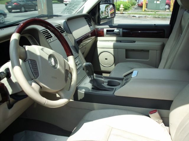 2004 Lincoln Navigator Sport W/navigation