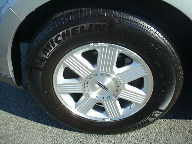 2004 Lincoln Navigator 2dr Coupe Convertible