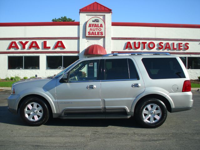 2004 Lincoln Navigator 2dr Coupe Convertible