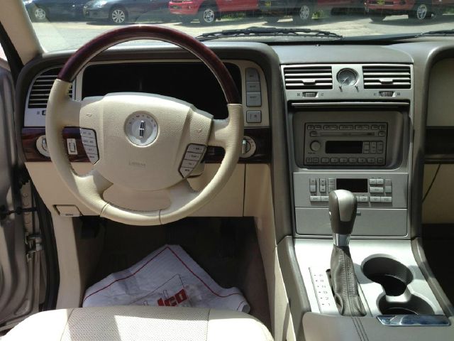 2004 Lincoln Navigator Sport W/navigation