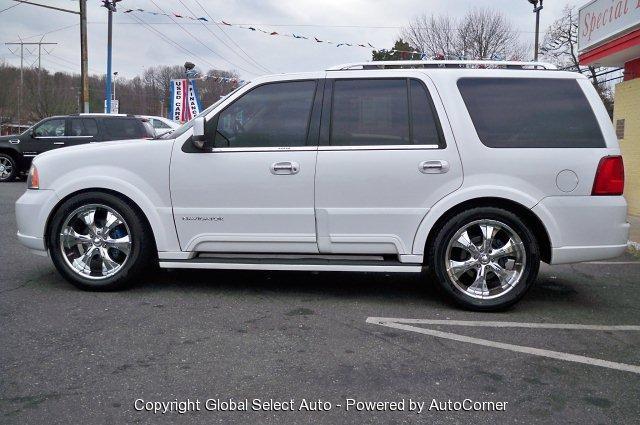 2004 Lincoln Navigator Unknown