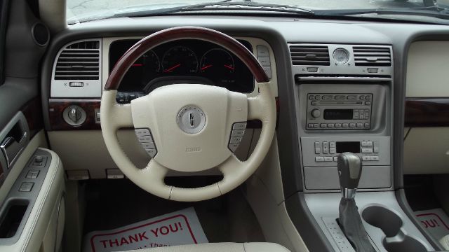 2004 Lincoln Navigator 1500 HD LT