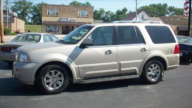 2004 Lincoln Navigator Coupe