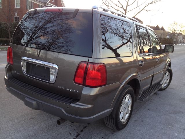 2004 Lincoln Navigator 2dr Coupe Convertible