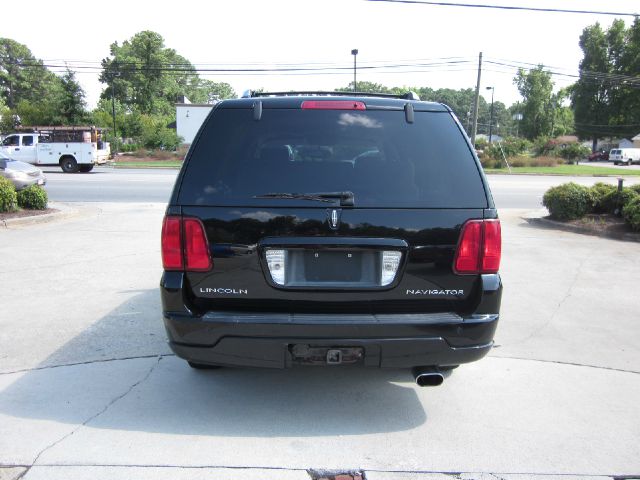 2005 Lincoln Navigator 2dr Coupe Convertible