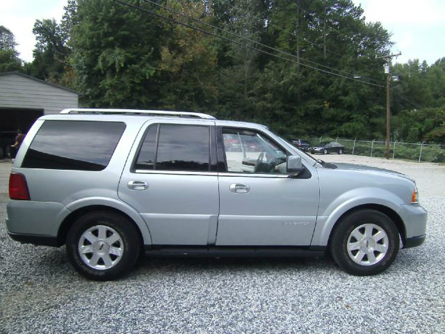 2005 Lincoln Navigator 1500 HD LT