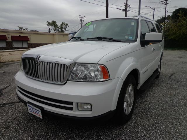 2005 Lincoln Navigator Coupe