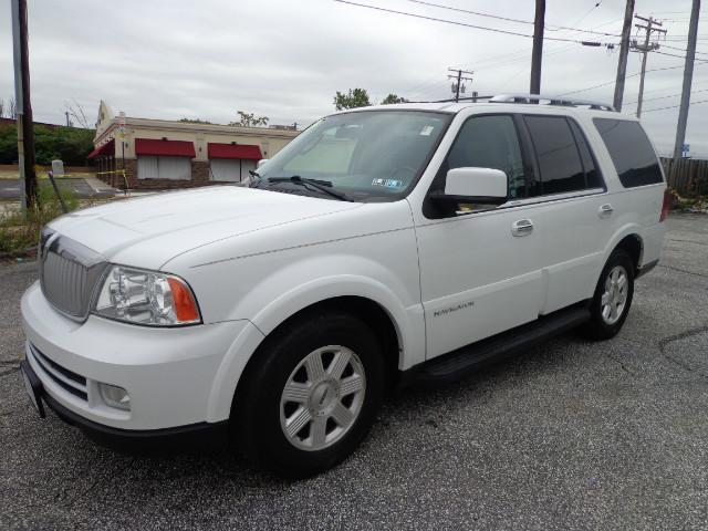 2005 Lincoln Navigator Coupe