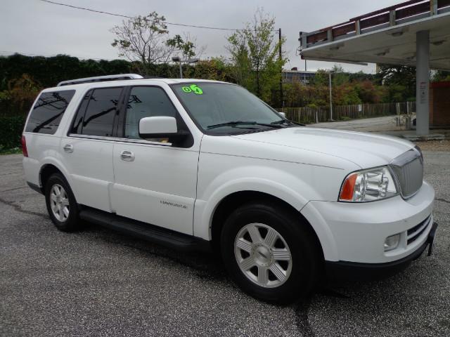 2005 Lincoln Navigator Coupe