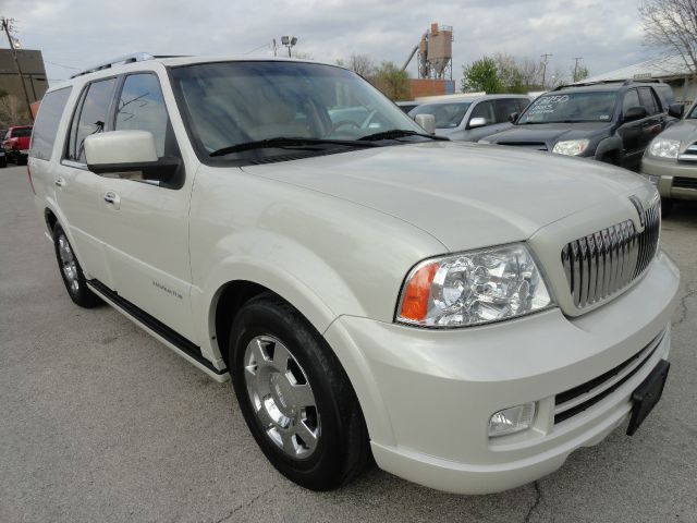 2005 Lincoln Navigator Unknown