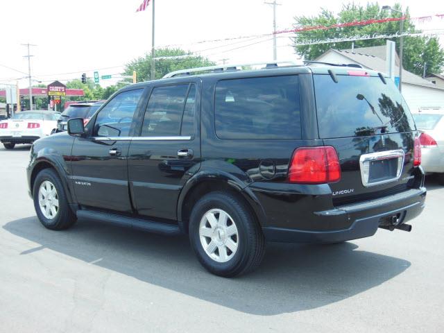 2005 Lincoln Navigator Coupe