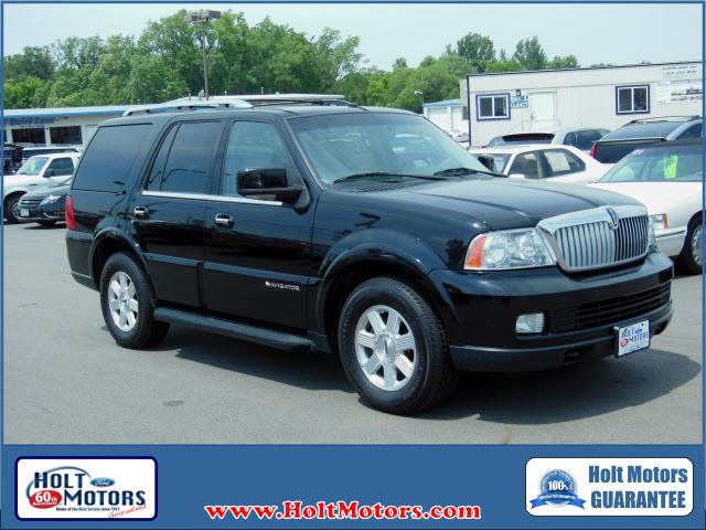 2005 Lincoln Navigator Coupe