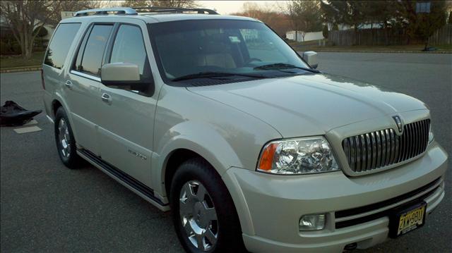 2005 Lincoln Navigator SLT 25