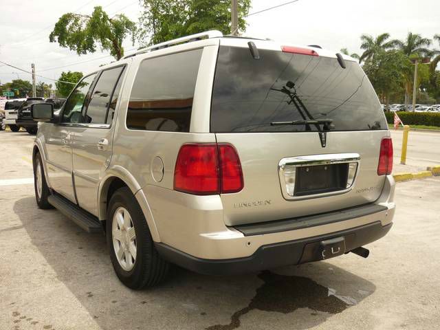 2005 Lincoln Navigator Sport W/navigation