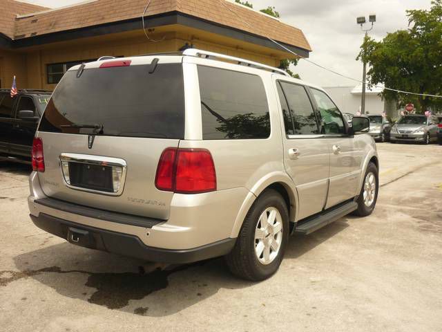 2005 Lincoln Navigator Sport W/navigation