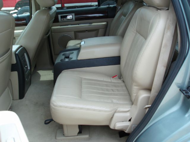 2005 Lincoln Navigator Sport W/navigation