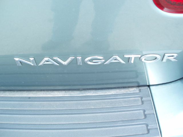 2005 Lincoln Navigator Sport W/navigation