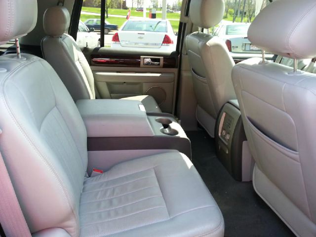 2005 Lincoln Navigator Sport W/navigation