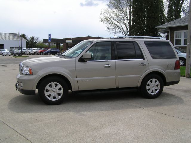 2005 Lincoln Navigator 2dr Coupe Convertible