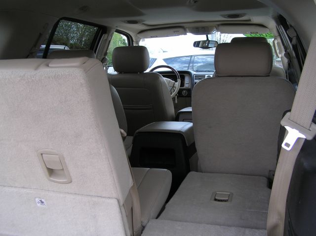 2005 Lincoln Navigator 2dr Coupe Convertible