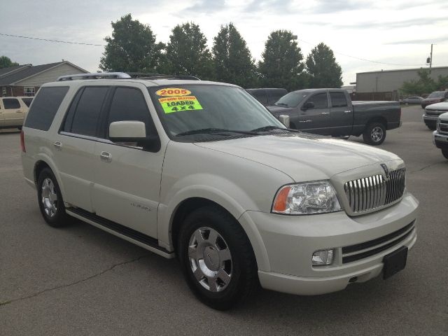 2005 Lincoln Navigator 2dr Coupe Convertible