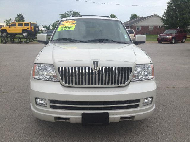 2005 Lincoln Navigator 2dr Coupe Convertible