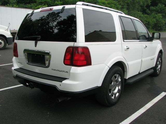 2005 Lincoln Navigator Sport W/navigation