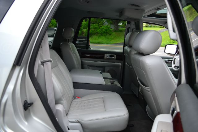 2006 Lincoln Navigator QUAD CAB Sport 1500 Down