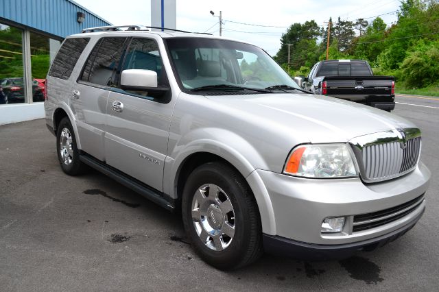 2006 Lincoln Navigator QUAD CAB Sport 1500 Down