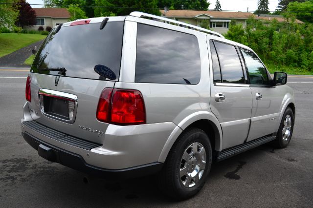 2006 Lincoln Navigator QUAD CAB Sport 1500 Down