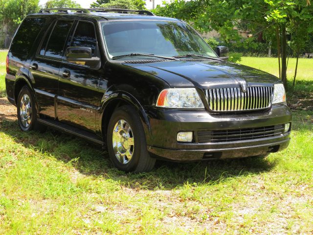 2006 Lincoln Navigator 2WD 4dr V6 SE SUV