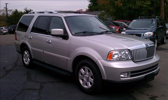 2006 Lincoln Navigator Silverado LT Crew Cab Dually