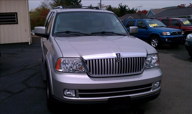 2006 Lincoln Navigator Silverado LT Crew Cab Dually