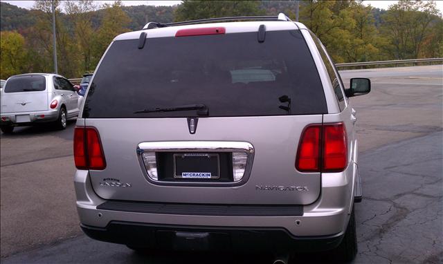 2006 Lincoln Navigator Silverado LT Crew Cab Dually