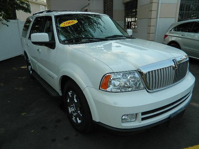 2006 Lincoln Navigator LT DVD 3RD SEAT