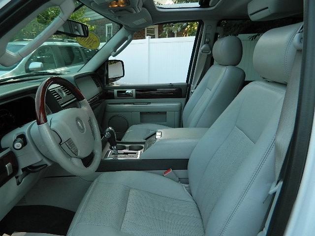 2006 Lincoln Navigator LT DVD 3RD SEAT