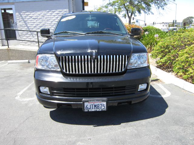 2006 Lincoln Navigator 2WD 4dr V6 SE SUV