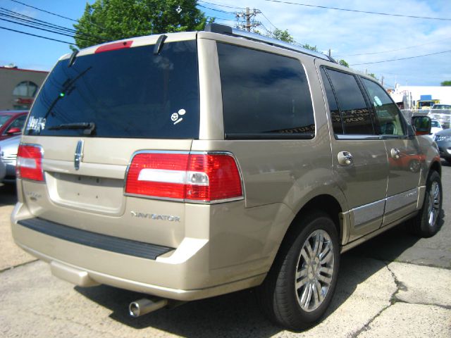 2007 Lincoln Navigator 3.0si Coupe