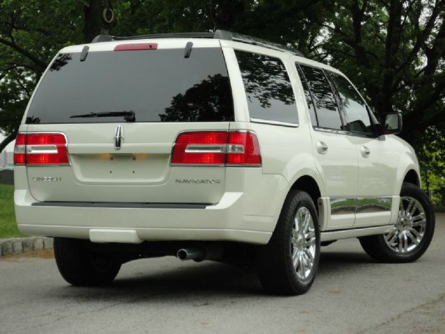 2007 Lincoln Navigator 3.0si Coupe