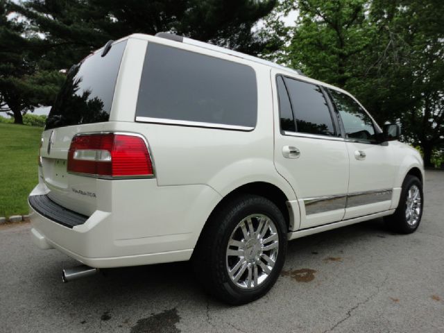 2007 Lincoln Navigator 3.0si Coupe