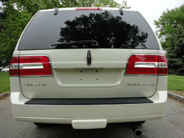 2007 Lincoln Navigator 3.0si Coupe