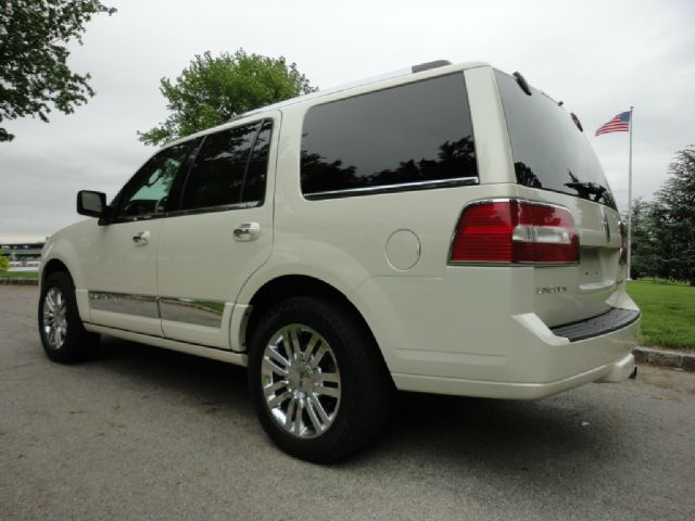 2007 Lincoln Navigator 3.0si Coupe