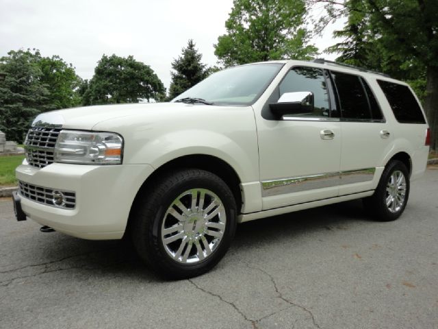 2007 Lincoln Navigator 3.0si Coupe