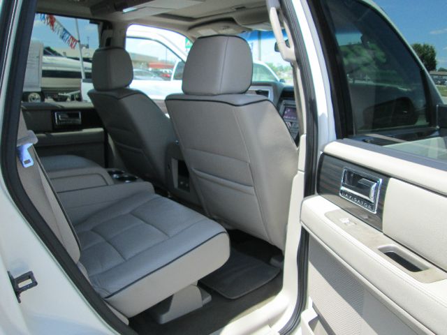 2007 Lincoln Navigator 2WD 4dr V6 SE SUV