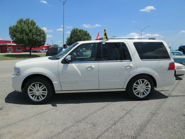 2007 Lincoln Navigator 2WD 4dr V6 SE SUV