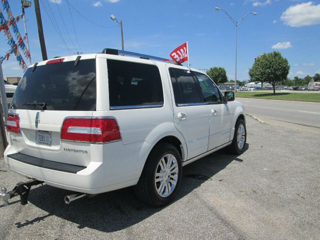 2007 Lincoln Navigator 2WD 4dr V6 SE SUV