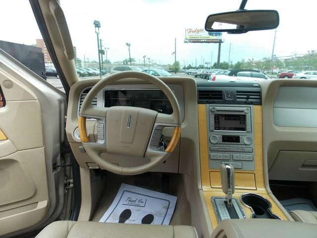 2007 Lincoln Navigator 3.0si Coupe